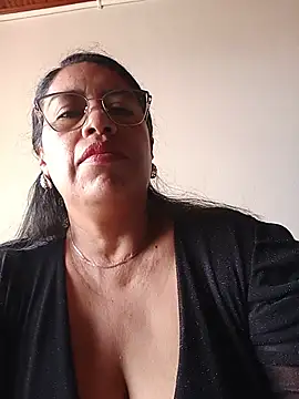 Snapshot of Emilif_ chatting on 20, 7, 2026 Emilif online show from 20, 7, 2026