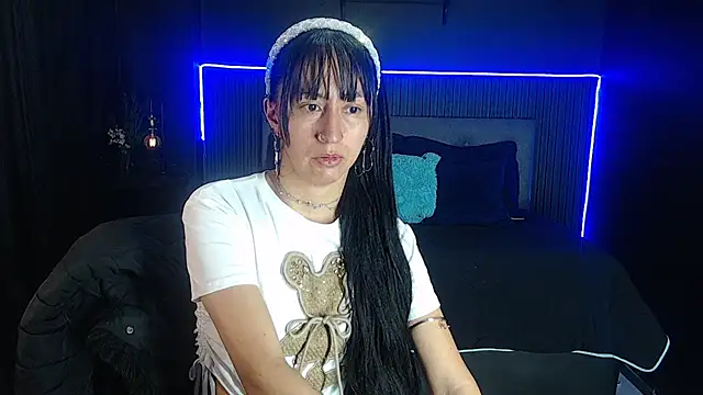 Sophia w  online show from 22, 6, 2026