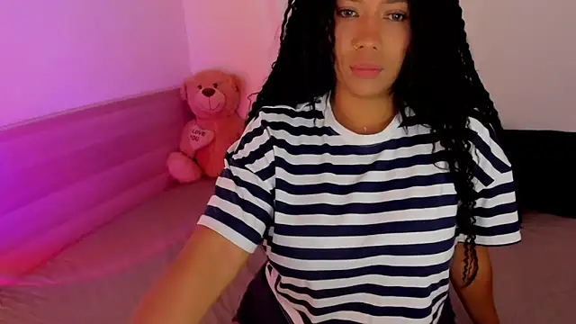 NicolePasqualott online show from 18, 11, 2025