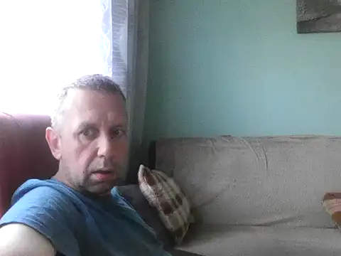 Snapshot of RafalekRozmarynowski81 chatting on 20, 6, 2026 RafalekRozmarynowski81 online show from 20, 6, 2026