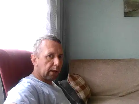 Snapshot of RafalekRozmarynowski81 chatting on 1, 7, 2026 RafalekRozmarynowski81 online show from 1, 7, 2026