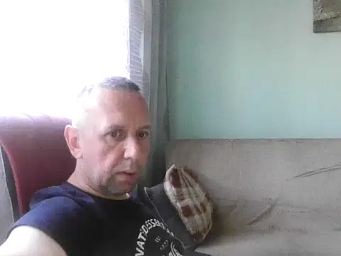 Snapshot of RafalekRozmarynowski81 chatting on 17, 7, 2026 RafalekRozmarynowski81 online show from 17, 7, 2026