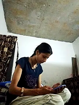 Snapshot of cutiegirlll chatting on 25, 6, 2026 cutiegirlll online show from 25, 6, 2026