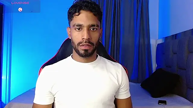 Snapshot of Damiano_walker chatting on 4, 7, 2026 Damiano walker online show from 4, 7, 2026