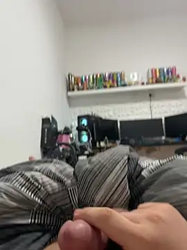 Ethandiggg online show from 5, 8, 2026