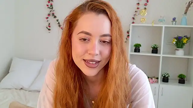 Snapshot of Mirabella_Flower chatting on 14, 7, 2026 Mirabella Flower online show from 14, 7, 2026