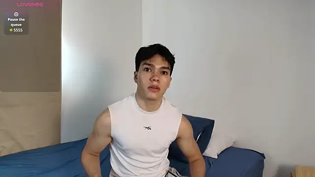 Snapshot of luandy_1 chatting on 7, 7, 2026 luandy 1 online show from 7, 7, 2026