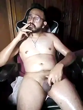 Snapshot of freakkydessi chatting on 7, 7, 2026 freakkydessi online show from 7, 7, 2026