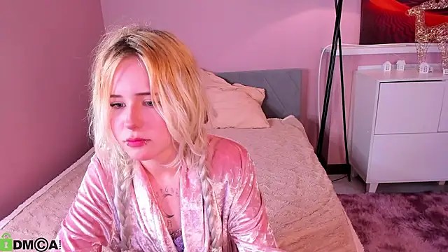 Snapshot of kikipeach chatting on 24, 6, 2026 kikipeach online show from 24, 6, 2026