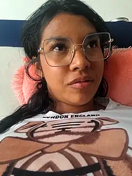 sophiagomezx online show from 31, 7, 2026