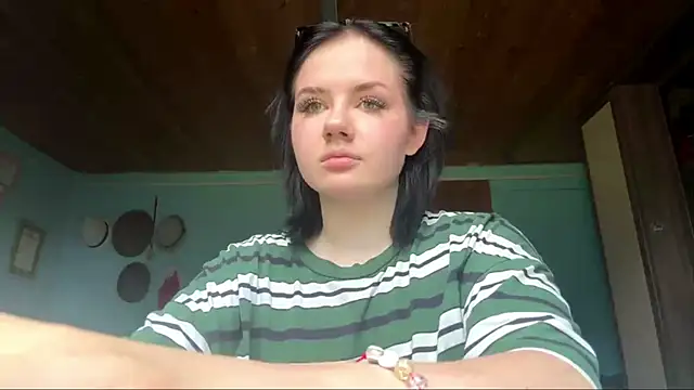 AnnelieseRamirel online show from 19, 6, 2026