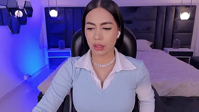 SabrinaMontclair online show from 5, 7, 2026