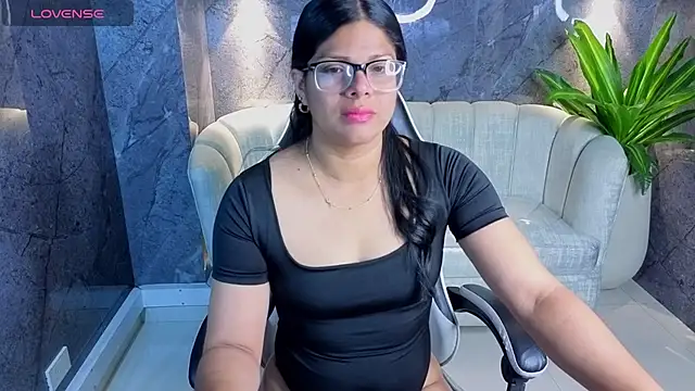 Snapshot of sarah_bay_tx chatting on 18, 7, 2026 sarah bay tx online show from 18, 7, 2026