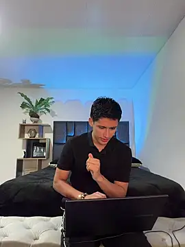 Snapshot of SantiLux_ chatting on 20, 6, 2026 SantiLux online show from 20, 6, 2026