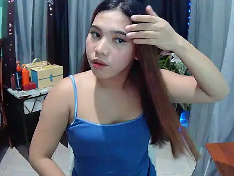 Snapshot of XCalixa chatting on 4, 7, 2026 XCalixa online show from 4, 7, 2026