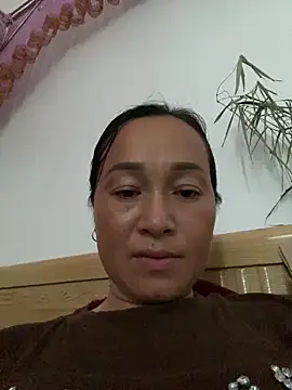 Loly hana online show from 19, 6, 2026