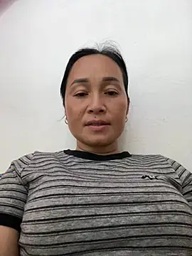 Loly hana online show from 25, 7, 2026