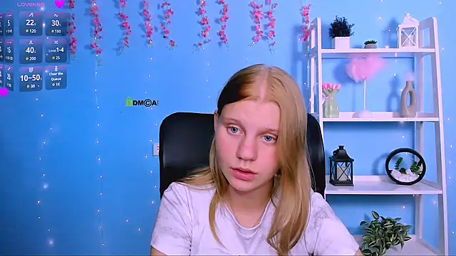 Snapshot of bella_sky11 chatting on 11, 7, 2026 bella sky11 online show from 11, 7, 2026