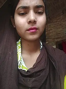 Snapshot of Simran_143 chatting on 24, 7, 2026 Simran 143 online show from 24, 7, 2026
