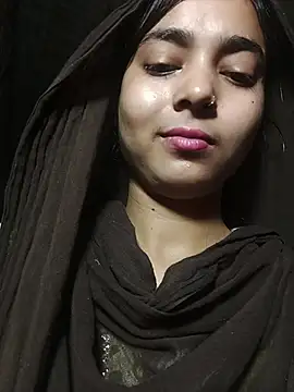 Snapshot of Simran_143 chatting on 24, 7, 2026 Simran 143 online show from 24, 7, 2026