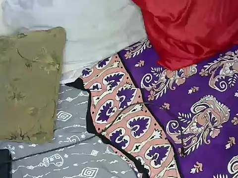 Snapshot of brownfinegirl22 chatting on 6, 7, 2026 brownfinegirl22 online show from 6, 7, 2026