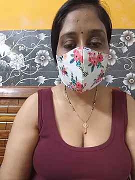 Snapshot of Garimaa_Cherry chatting on 2, 7, 2026 Garimaa Cherry online show from 2, 7, 2026