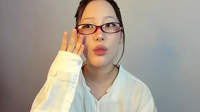 Snapshot of Lillie_sunn chatting on 25, 6, 2026 Lillie sunn online show from 25, 6, 2026