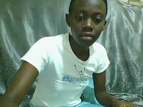 Snapshot of Tish_Leylah chatting on 24, 6, 2026 Tish Leylah online show from 24, 6, 2026