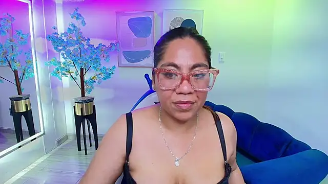 Snapshot of Silvana_lane chatting on 5, 8, 2026 Silvana lane online show from 5, 8, 2026