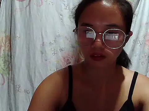 Snapshot of sophie_193 chatting on 25, 6, 2026 sophie 193 online show from 25, 6, 2026
