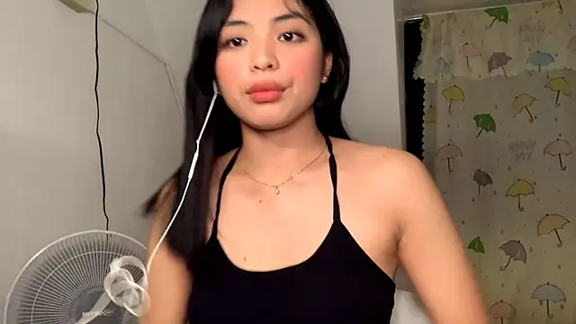 Snapshot of Hazelanne chatting on 18, 7, 2026 Hazelanne online show from 18, 7, 2026
