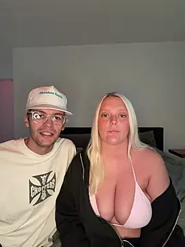 Blondebarbie21 online show from 6, 8, 2026