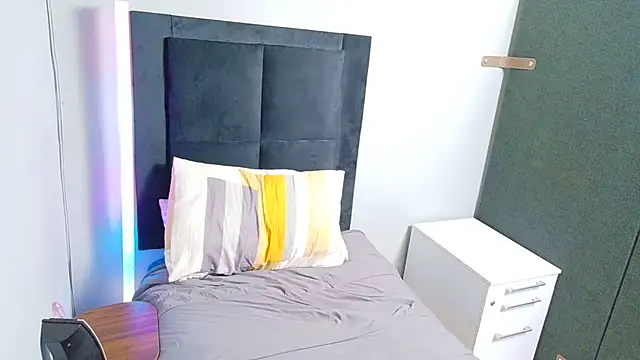 SpicedDove online show from 30, 7, 2026