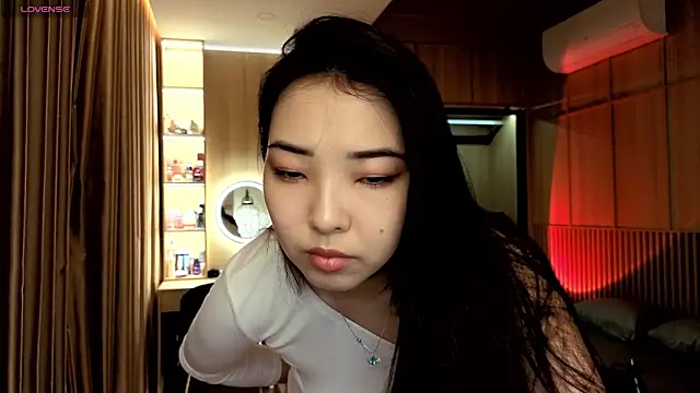 Snapshot of miko_kimura chatting on 26, 10, 2025 miko kimura online show from 26, 10, 2025