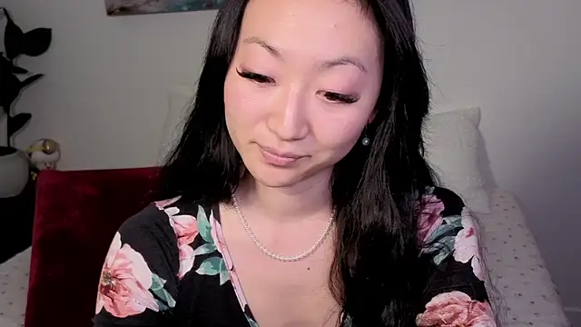 MySweetSofie online show from 8, 10, 2025