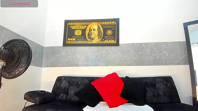 Snapshot of stacyfoxxx chatting on 10, 7, 2026 stacyfoxxx online show from 10, 7, 2026