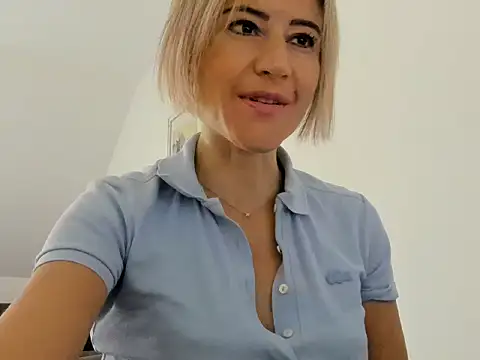 Ssoniaaa online show from 12, 9, 2025