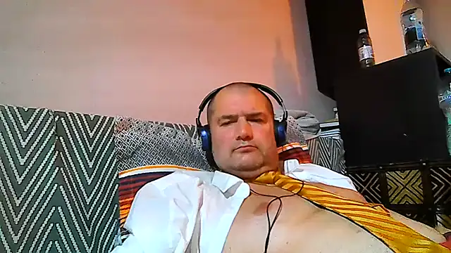 Snapshot of CristianDaniel78 chatting on 2, 8, 2026 CristianDaniel78 online show from 2, 8, 2026