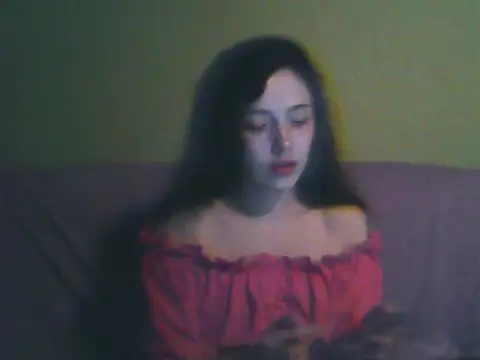 Snapshot of Corilyn chatting on 9, 7, 2026 Corilyn online show from 9, 7, 2026