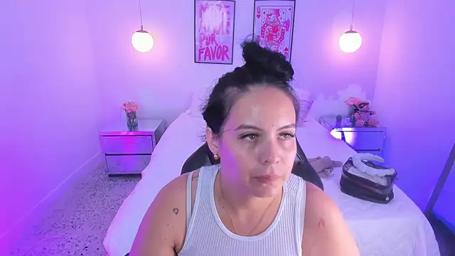 Snapshot of camilaa7 chatting on 24, 6, 2026 camilaa7 online show from 24, 6, 2026
