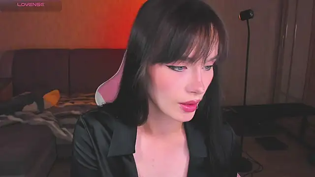 Demi Corn online show from 8, 7, 2026