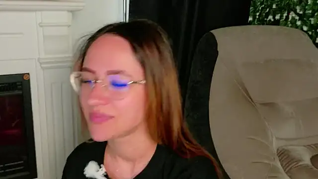 Snapshot of Nicole_Bliss chatting on 7, 7, 2026 Nicole Bliss online show from 7, 7, 2026