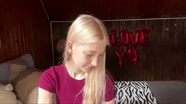 Snapshot of GlyndaMccannon chatting on 3, 7, 2026 GlyndaMccannon online show from 3, 7, 2026