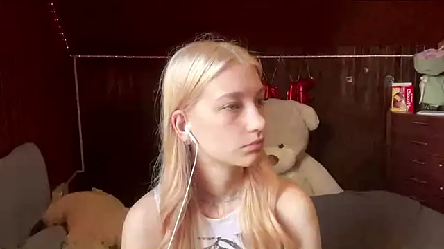Snapshot of GlyndaMccannon chatting on 6, 7, 2026 GlyndaMccannon online show from 6, 7, 2026