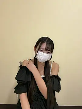 risa      online show from 8, 7, 2026