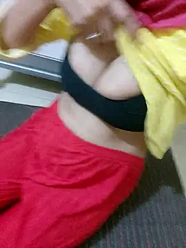 Snapshot of muskan_singh1 chatting on 24, 6, 2026 muskan singh1 online show from 24, 6, 2026