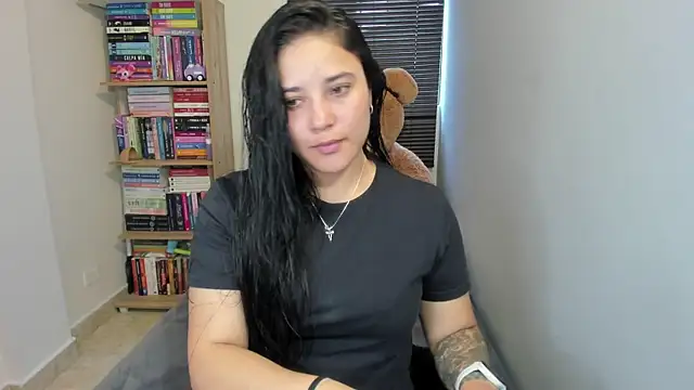 Snapshot of foxwen chatting on 13, 7, 2026 foxwen online show from 13, 7, 2026