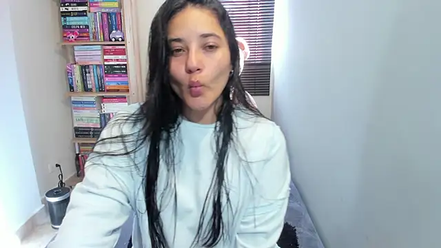 Snapshot of foxwen chatting on 16, 7, 2026 foxwen online show from 16, 7, 2026