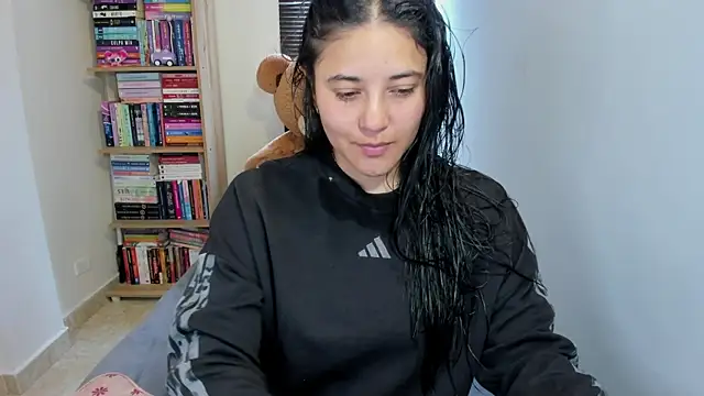 Snapshot of foxwen chatting on 24, 7, 2026 foxwen online show from 24, 7, 2026