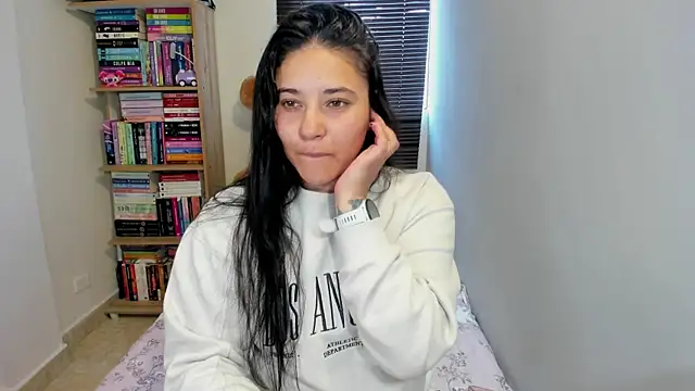Snapshot of foxwen chatting on 2, 8, 2026 foxwen online show from 2, 8, 2026
